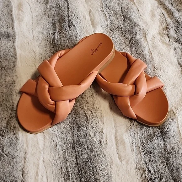 Universal Thread Women's Cosette Padded Slide Sandals ,Coral Pink ,Size  10 - Picture 2 of 6